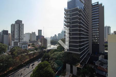 Apartamento à venda com 39m², 1 quarto e 1 vaga Apartamento à venda com 39m², 1 quarto e 1 vagaVista da varanda