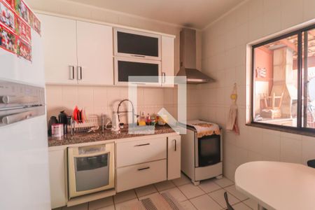 Casa de condomínio à venda com 125m², 3 quartos e 2 vagasCozinha e Área de Serviço