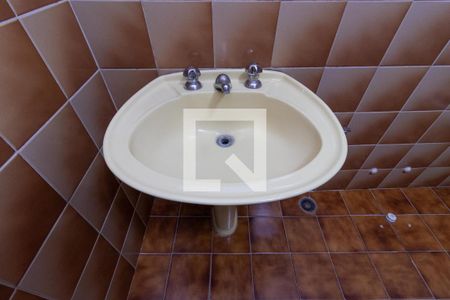 Casa à venda com 105m², 3 quartos e sem vagaBanheiro Social