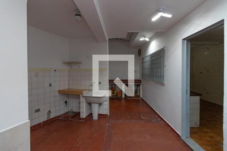 Casa à venda com 105m², 3 quartos e sem vagaQuintal