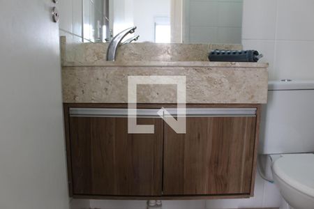 Banheiro de apartamento à venda com 2 quartos, 55m² em Vila California, São Paulo
