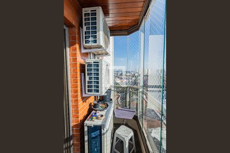 Apartamento à venda com 136m², 3 quartos e 3 vagasVaranda suíte