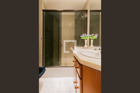 Apartamento à venda com 176m², 4 quartos e 2 vagasBanheiro Suíte 2