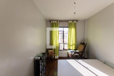Apartamento à venda com 176m², 4 quartos e 2 vagasQuarto 2