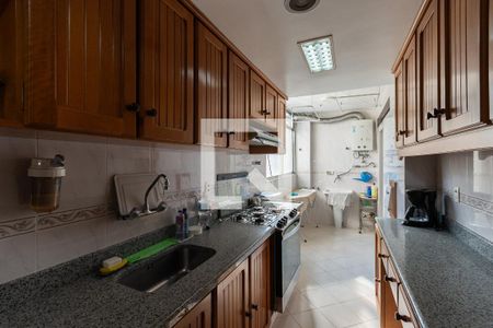 Apartamento à venda com 176m², 4 quartos e 2 vagasCozinha