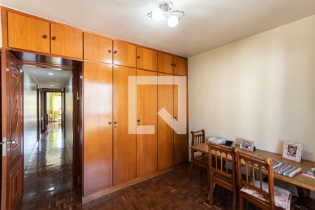 Apartamento à venda com 176m², 4 quartos e 2 vagasQuarto 1