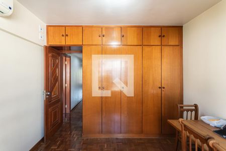 Apartamento à venda com 176m², 4 quartos e 2 vagasQuarto 1