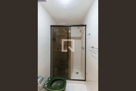Apartamento à venda com 176m², 4 quartos e 2 vagasBanheiro