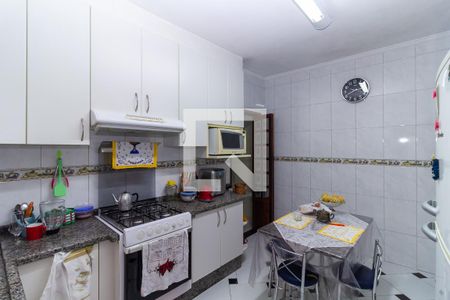 Casa à venda com 134m², 3 quartos e 3 vagas Casa à venda com 134m², 3 quartos e 3 vagasCozinha