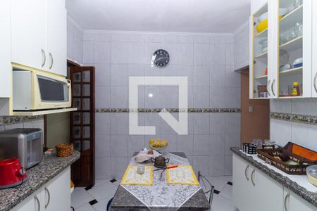 Casa à venda com 134m², 3 quartos e 3 vagas Casa à venda com 134m², 3 quartos e 3 vagasCozinha