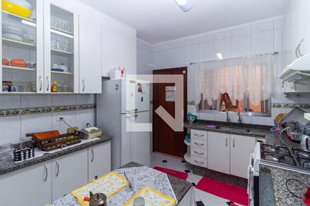 Casa à venda com 134m², 3 quartos e 3 vagas Casa à venda com 134m², 3 quartos e 3 vagasCozinha