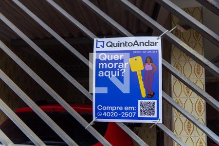 Casa à venda com 134m², 3 quartos e 3 vagas Casa à venda com 134m², 3 quartos e 3 vagasPlaquinha