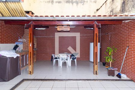 Casa à venda com 134m², 3 quartos e 3 vagas Casa à venda com 134m², 3 quartos e 3 vagasChurrasqueira