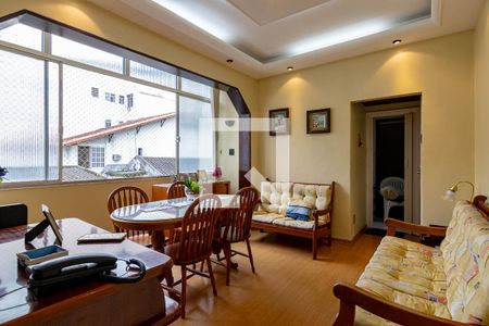 Apartamento à venda com 63m², 2 quartos e 1 vagaSala