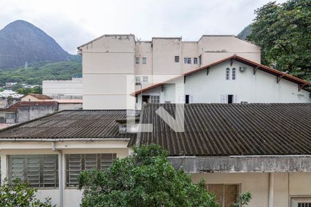 Apartamento à venda com 63m², 2 quartos e 1 vagaÁrea de Serviço Vista