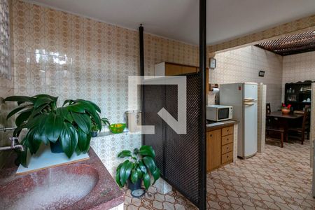 Casa à venda com 360m², 4 quartos e 2 vagasÁrea de Serviço