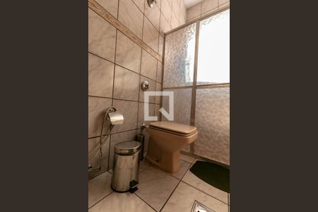 Casa à venda com 360m², 4 quartos e 2 vagasBanheiro 1