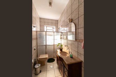 Casa à venda com 360m², 4 quartos e 2 vagasBanheiro 1