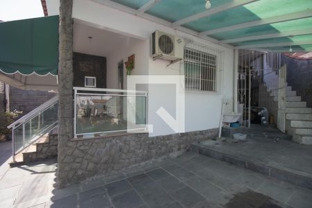 Casa para alugar com 200m², 2 quartos e 2 vagas Casa para alugar com 200m², 2 quartos e 2 vagasGaragem