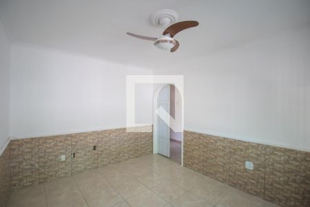 Sala de casa para alugar com 2 quartos, 200m² em Centro, São Gonçalo