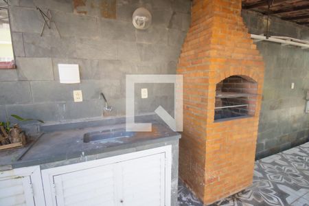 Casa para alugar com 200m², 2 quartos e 2 vagas Casa para alugar com 200m², 2 quartos e 2 vagasÁrea comum - Churrasqueira