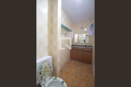 Casa para alugar com 200m², 2 quartos e 2 vagas Casa para alugar com 200m², 2 quartos e 2 vagasBanheiro