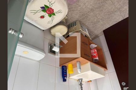 Casa à venda com 129m², 3 quartos e 1 vagaBanheiro 2