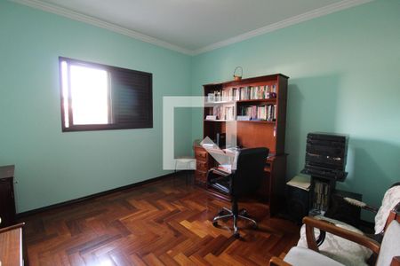 Casa à venda com 194m², 5 quartos e 2 vagasQuarto 2