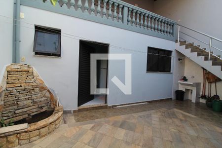 Casa à venda com 194m², 5 quartos e 2 vagasÁrea de Serviço