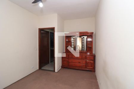 Casa à venda com 252m², 4 quartos e 2 vagasQuarto 4