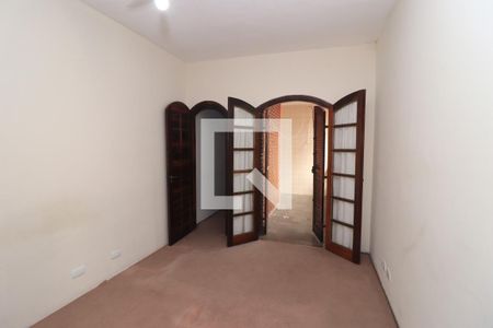 Casa à venda com 252m², 4 quartos e 2 vagasQuarto 4