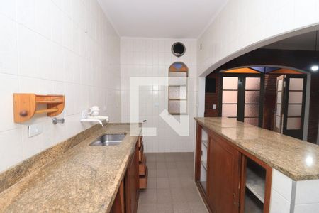 Casa à venda com 252m², 4 quartos e 2 vagasCozinha 2