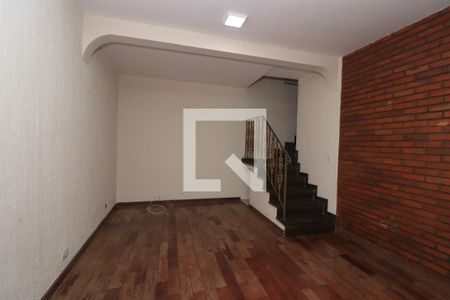 Casa à venda com 252m², 4 quartos e 2 vagasSala de TV