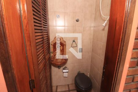 Casa à venda com 252m², 4 quartos e 2 vagasLavabo