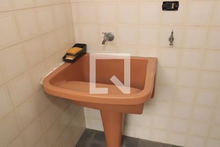 Casa à venda com 252m², 4 quartos e 2 vagasÁrea de Serviço