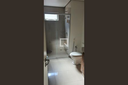 Banheiro  de casa à venda com 4 quartos, 350m² em Santo Amaro, São Paulo