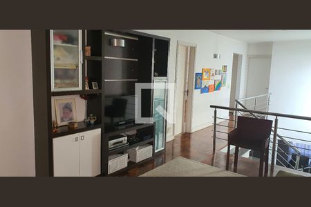 Casa à venda com 350m², 4 quartos e 4 vagasSala de TV