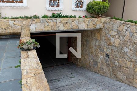 Casa à venda com 400m², 4 quartos e 6 vagas Casa à venda com 400m², 4 quartos e 6 vagasGaragem