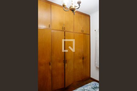 Casa à venda com 400m², 4 quartos e 6 vagas Casa à venda com 400m², 4 quartos e 6 vagasQuarto 4 - Suíte