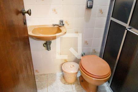 Casa à venda com 400m², 4 quartos e 6 vagas Casa à venda com 400m², 4 quartos e 6 vagasLavabo