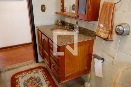 Casa à venda com 400m², 4 quartos e 6 vagas Casa à venda com 400m², 4 quartos e 6 vagasBanheiro