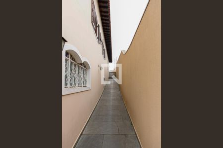 Casa à venda com 400m², 4 quartos e 6 vagas Casa à venda com 400m², 4 quartos e 6 vagasCorredor