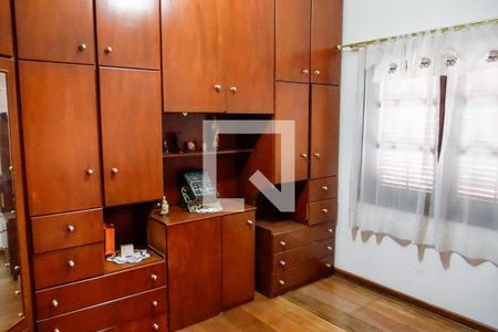 Casa à venda com 400m², 4 quartos e 6 vagas Casa à venda com 400m², 4 quartos e 6 vagasQuarto 3 - Suíte