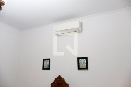 Casa à venda com 400m², 4 quartos e 6 vagas Casa à venda com 400m², 4 quartos e 6 vagasQuarto 4 - Suíte