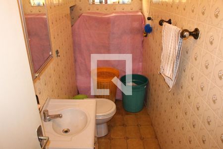 Casa à venda com 375m², 2 quartos e 2 vagasBanheiro