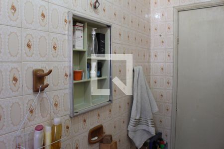 Casa à venda com 375m², 2 quartos e 2 vagasBanheiro