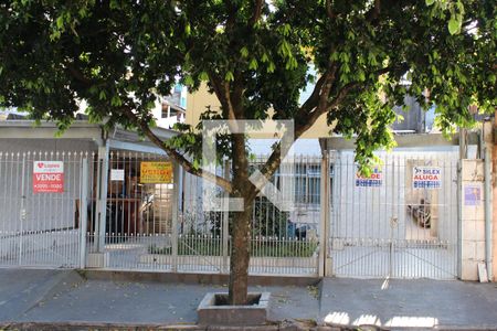 Casa à venda com 375m², 2 quartos e 2 vagasFachada