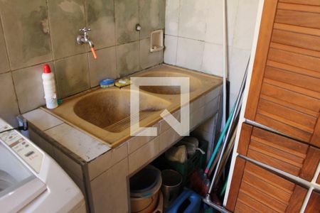 Casa à venda com 375m², 2 quartos e 2 vagasÁrea de serviço