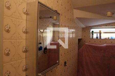 Casa à venda com 375m², 2 quartos e 2 vagasBanheiro