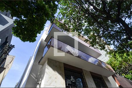 Apartamento para alugar com 136m², 4 quartos e 2 vagasFachada